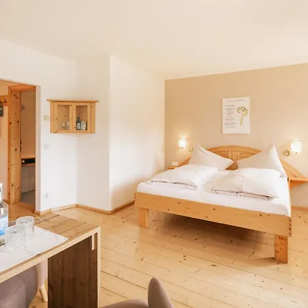 מלון Naturhotel Landhof 4*